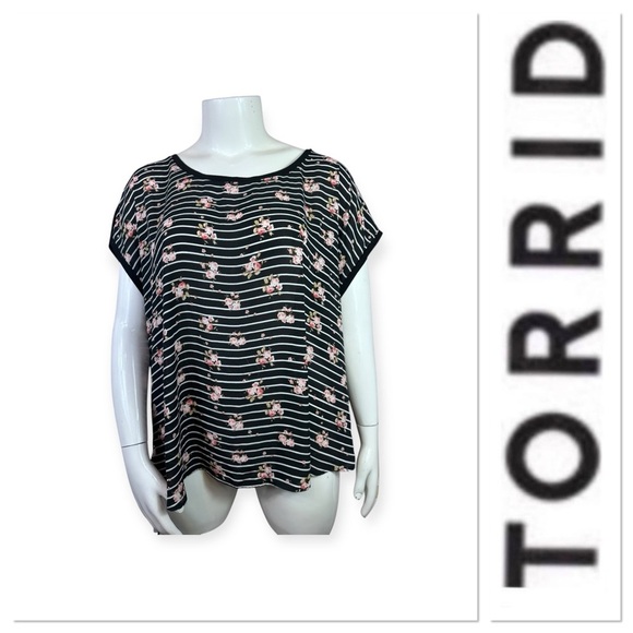 Torrid black top with white stripes and floral print size 3-3X/22-24 - Picture 1 of 9